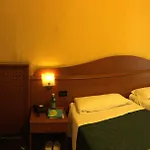 Aurora Отель *
