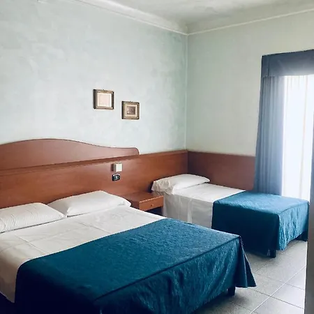 Otel Aurora *