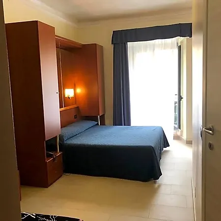 Aurora Hotel