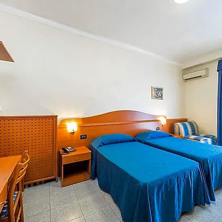 Aurora Hotel