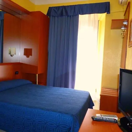 Hotel Aurora *