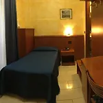 Aurora Hotel