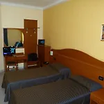 Aurora Hotel *