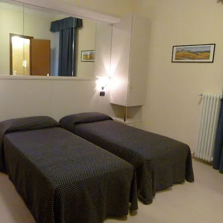 Aurora Hotel Milán